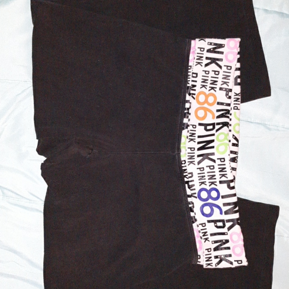 VS PINK brand cropped yoga pants/capris